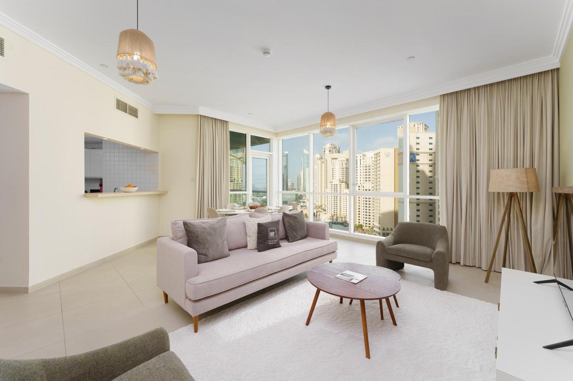 شقة Maison Privee - Stunning Jbr Retreat W/ Partial Sea & Marina Views *