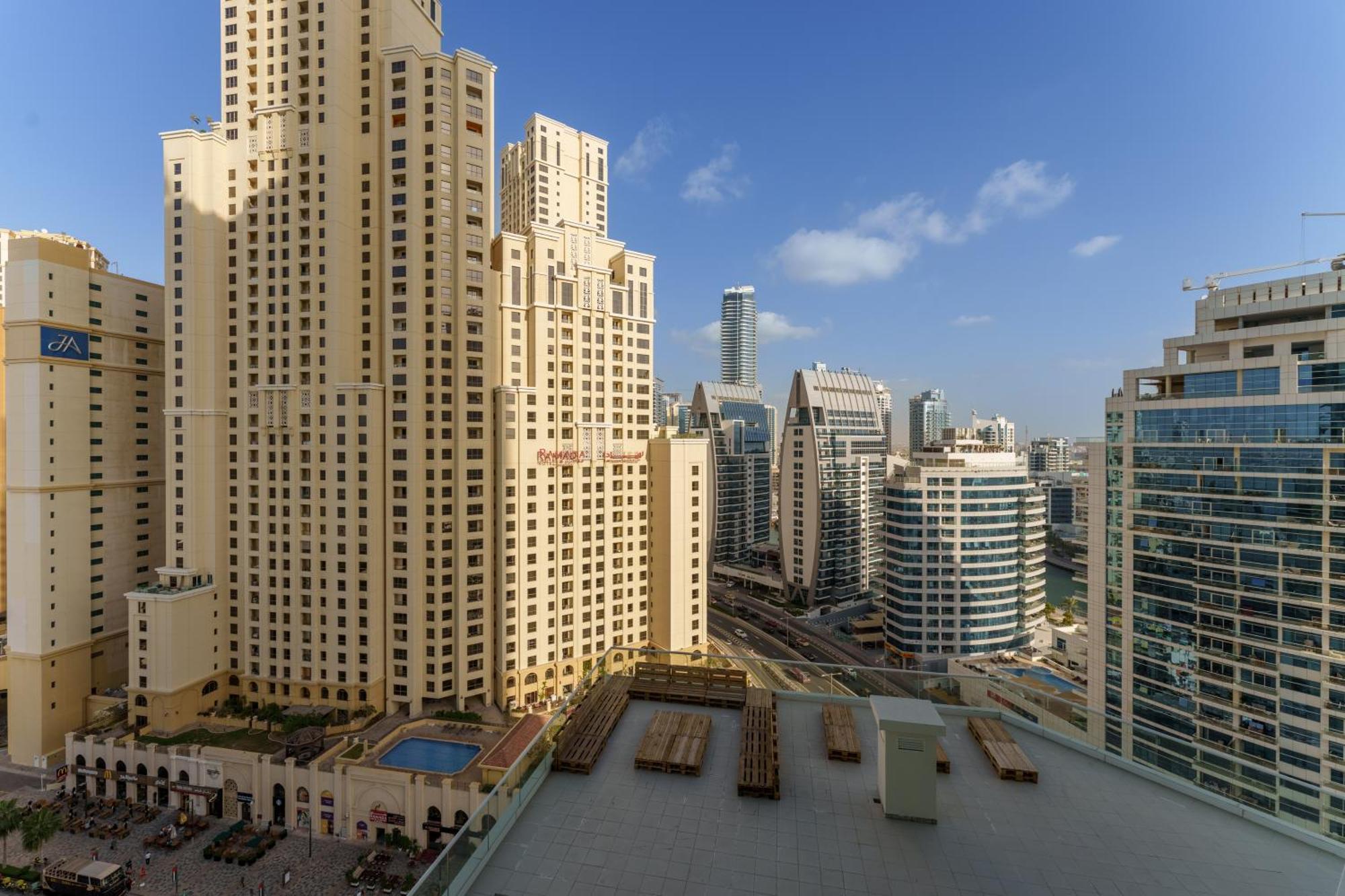 Maison Privee - Stunning Jbr Retreat W/ Partial Sea & Marina Views شقة *
